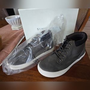 Sun + Stone kids size 3 shoe NIB